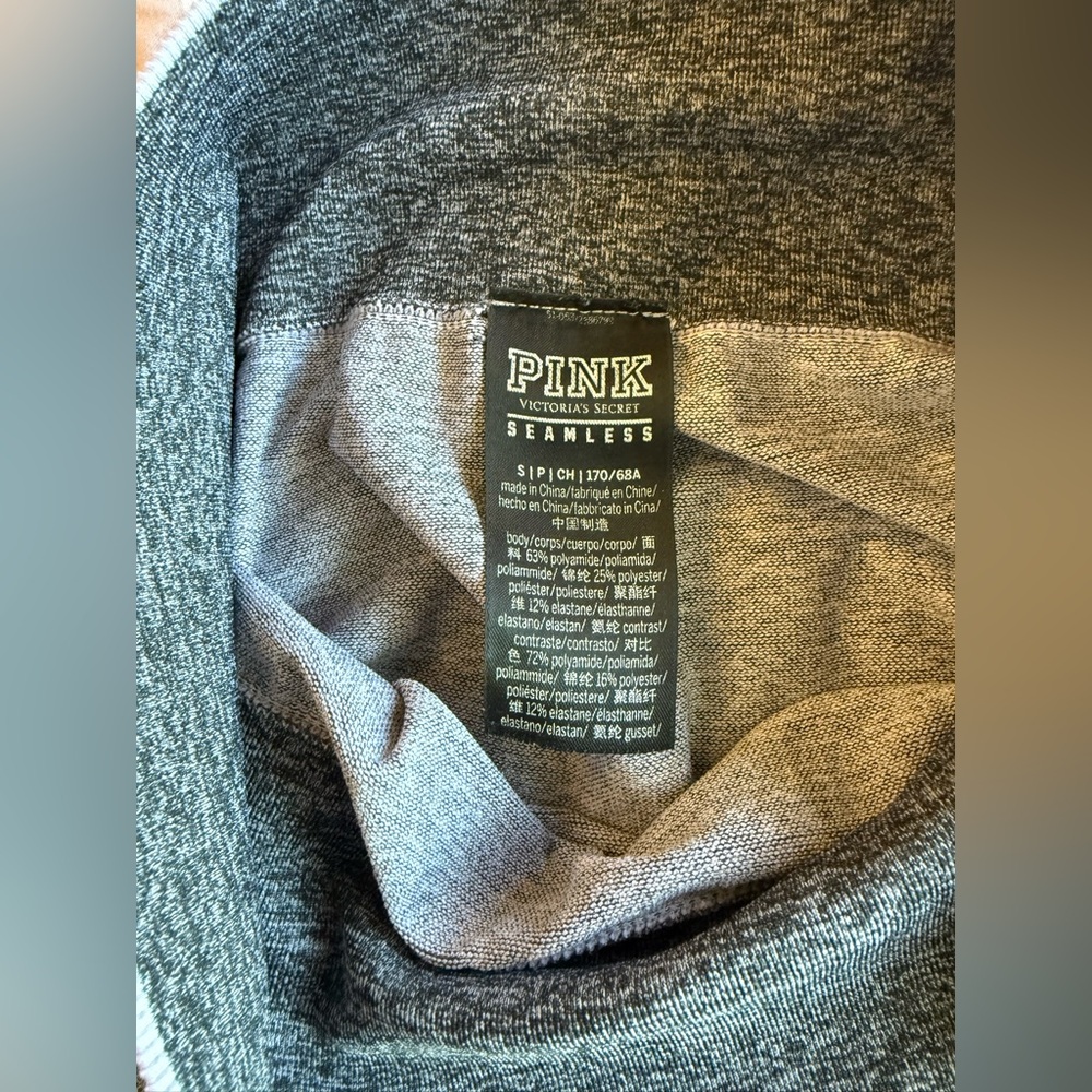 NWOT PINK VICTORIA SECRET Seamless workout Athletic Leggings - Picture 4 of 7